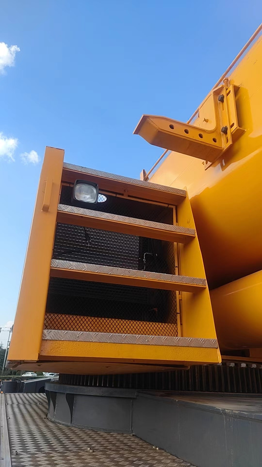 XCMG Truck crane Second Hand mobile hydraulic crane QAY160 Used - Grua móvel: foto 3 XCMG Truck crane Second Hand mobile hydraulic crane QAY160 Used - Grua móvel: foto 3