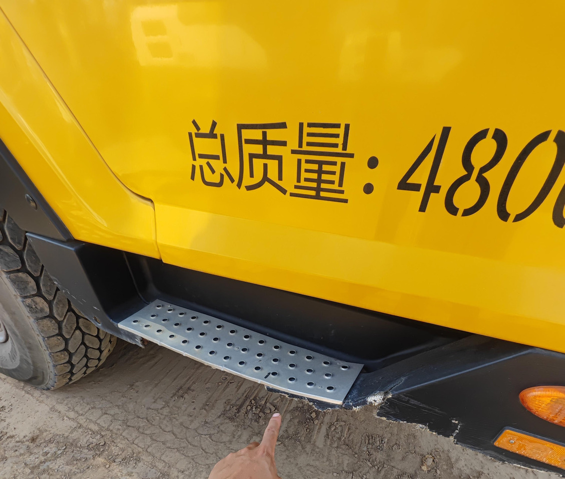 XCMG XCT100_M 100ton 2021 used mobile truck crane for sale - Grua móvel: foto 5 XCMG XCT100_M 100ton 2021 used mobile truck crane for sale - Grua móvel: foto 5