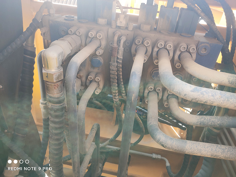 Guindaste sobre esteiras XCMG XGC200 200 tons hydraulic boom used crawler crane 2019 with good condition: foto 8