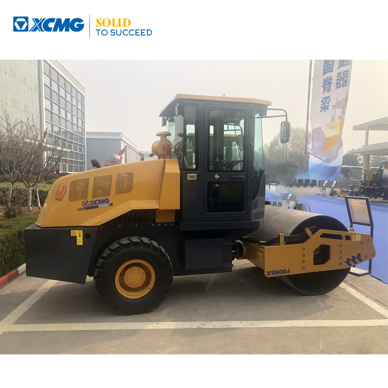 XCMG XS600J 6 ton small single drum Vibratory road Roller - Compactador de asfalto: foto 1 XCMG XS600J 6 ton small single drum Vibratory road Roller - Compactador de asfalto: foto 1
