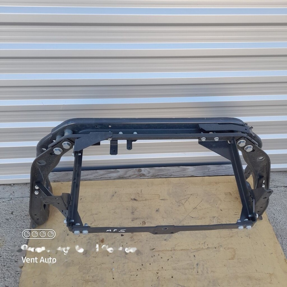 BELKA / ZAWIESZENIE KABINY TYŁ Mercedes-Benz ACTROS MP4 A9603176195 / A9603108560 Mercedes-Benz A9603176195 / A9603108560 - Carroceria e exterior por Camião: foto 3 BELKA / ZAWIESZENIE KABINY TYŁ Mercedes-Benz ACTROS MP4 A9603176195 / A9603108560 Mercedes-Benz A9603176195 / A9603108560 - Carroceria e exterior por Camião: foto 3
