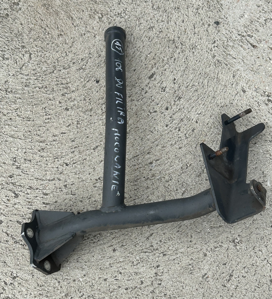 DAF XF 106 480 AIR FILTER HOUSING SUPPORT - Aerodinâmica/ Aerofólio: foto 1 DAF XF 106 480 AIR FILTER HOUSING SUPPORT - Aerodinâmica/ Aerofólio: foto 1