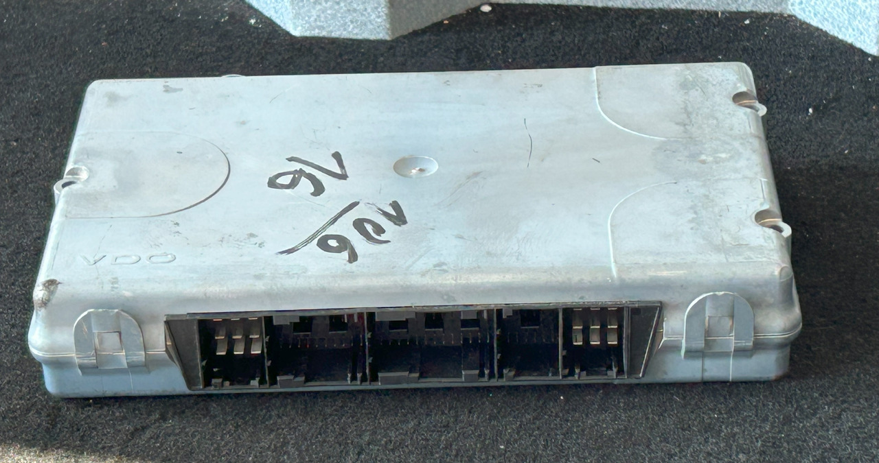 DAF XF 106 480 VIC3-500 - Centralina electrónica por Camião: foto 3 DAF XF 106 480 VIC3-500 - Centralina electrónica por Camião: foto 3