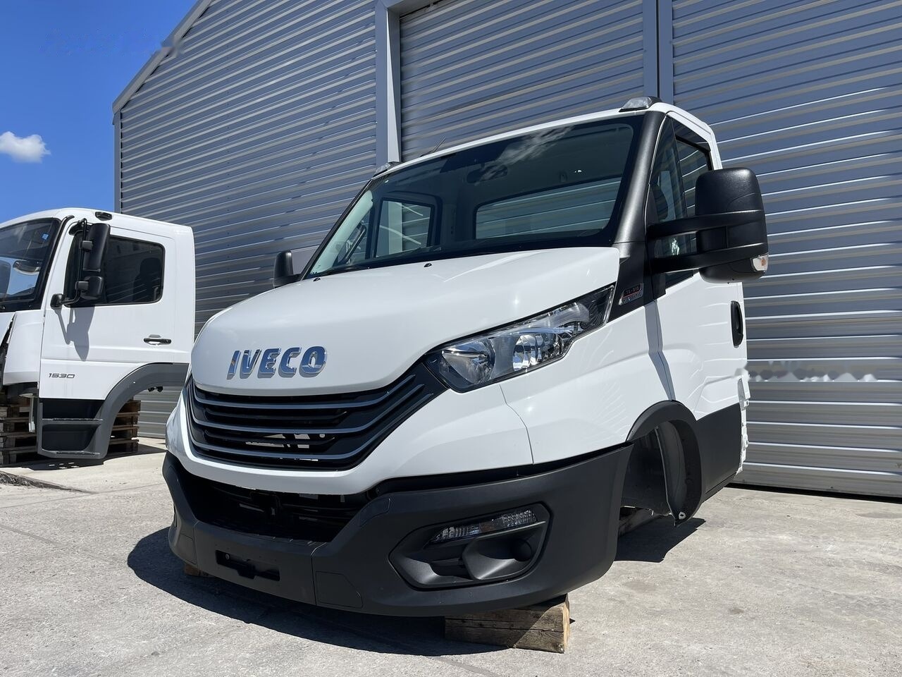 IVECO DAILY VII 72-210 IVECO DAILY 75-210 light - Cabine por Veículo comercial: foto 3 IVECO DAILY VII 72-210 IVECO DAILY 75-210 light - Cabine por Veículo comercial: foto 3