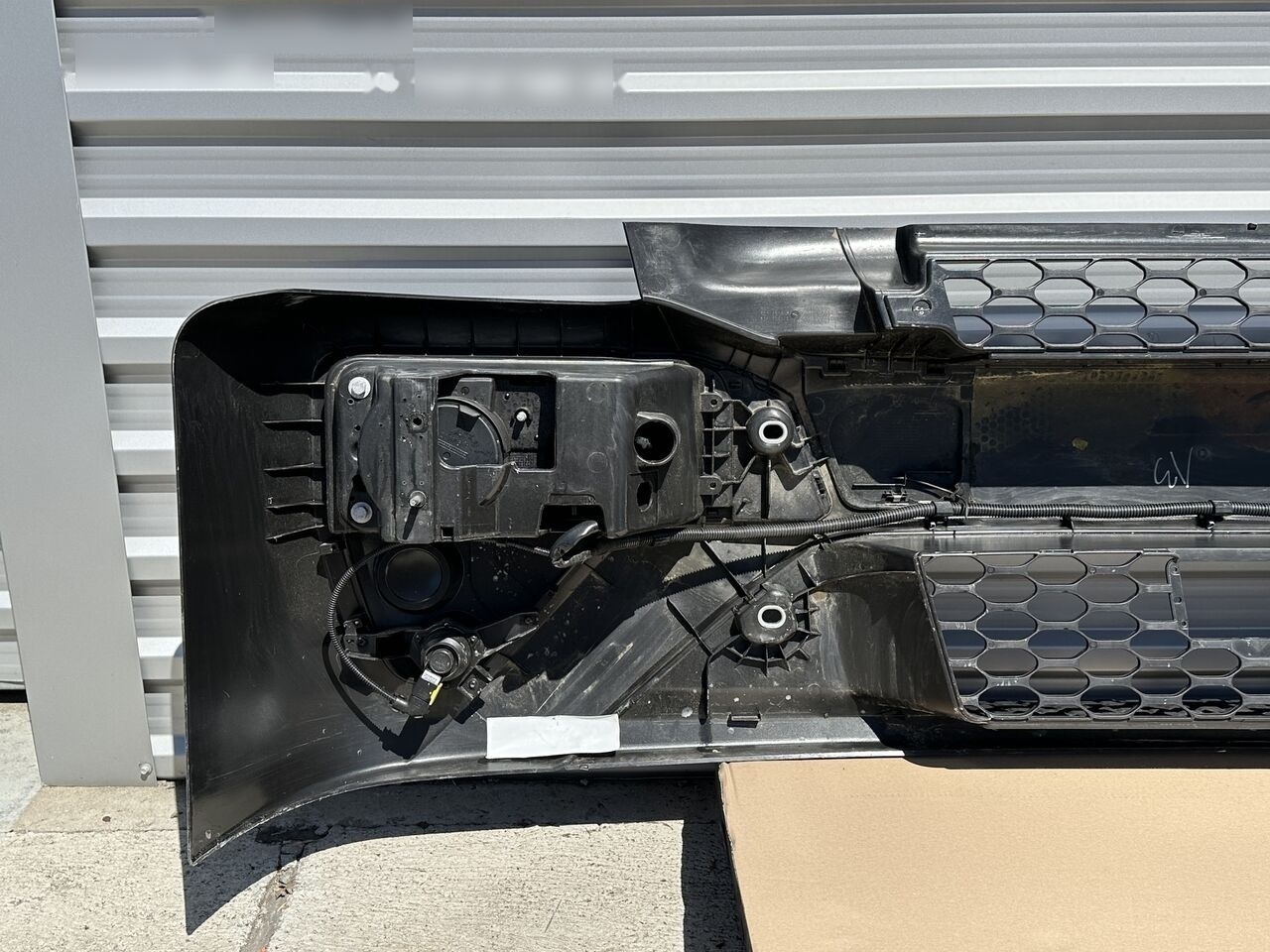 IVECO EUROCARGO/ 5801690602 / 5801745452 / 5801745449 IVECO 5801690602 / 5801745452 / 5801745449 - Para-choque por Camião: foto 3 IVECO EUROCARGO/ 5801690602 / 5801745452 / 5801745449 IVECO 5801690602 / 5801745452 / 5801745449 - Para-choque por Camião: foto 3