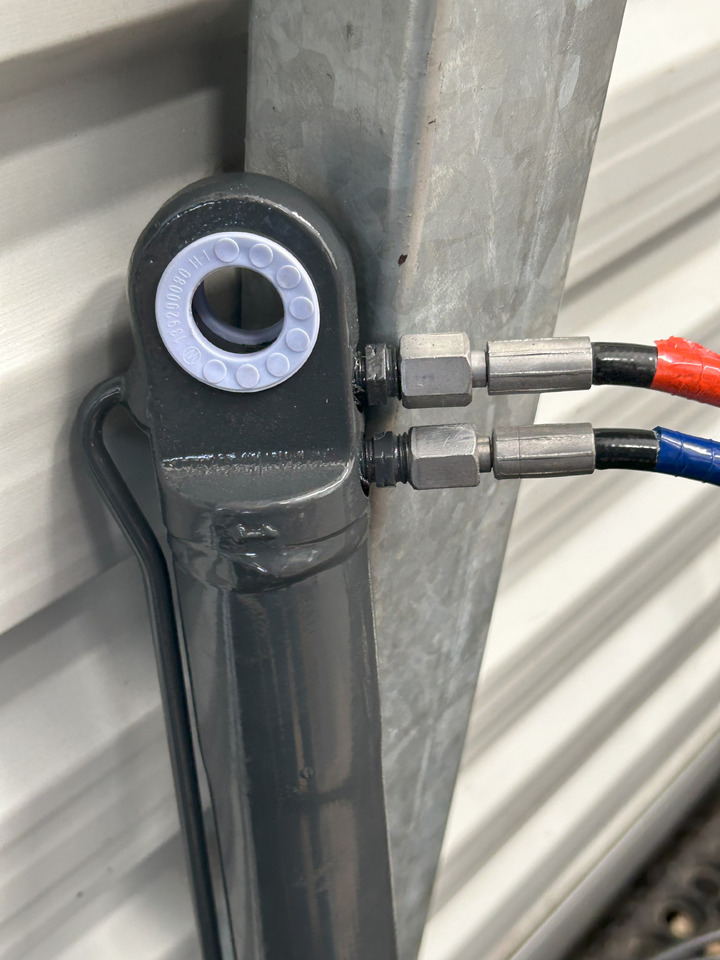 Cilindro hidráulico novo IVECO EUROCARGO 75E MLC CABIN LIFTING KIT: foto 6