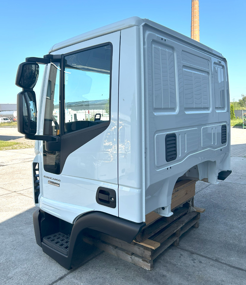 IVECO Eurocargo 75 DAY cabine Fahrerhaus Cab 2025 - Cabine por Automóvel: foto 5 IVECO Eurocargo 75 DAY cabine Fahrerhaus Cab 2025 - Cabine por Automóvel: foto 5