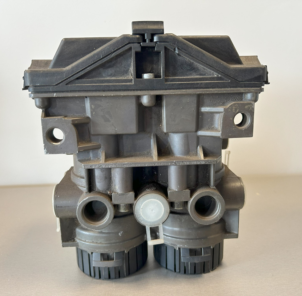 KNORR-BREMSE REAR AXLE EBS MODULATOR SCANIA - Válvula de freio: foto 1 KNORR-BREMSE REAR AXLE EBS MODULATOR SCANIA - Válvula de freio: foto 1
