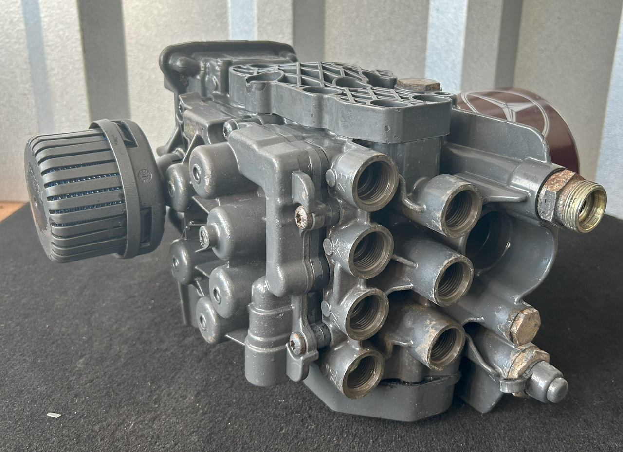 MERCEDES-BENZ ACTROS MP4 EAPU AIR DRYER - Peças de freio por Camião: foto 3 MERCEDES-BENZ ACTROS MP4 EAPU AIR DRYER - Peças de freio por Camião: foto 3