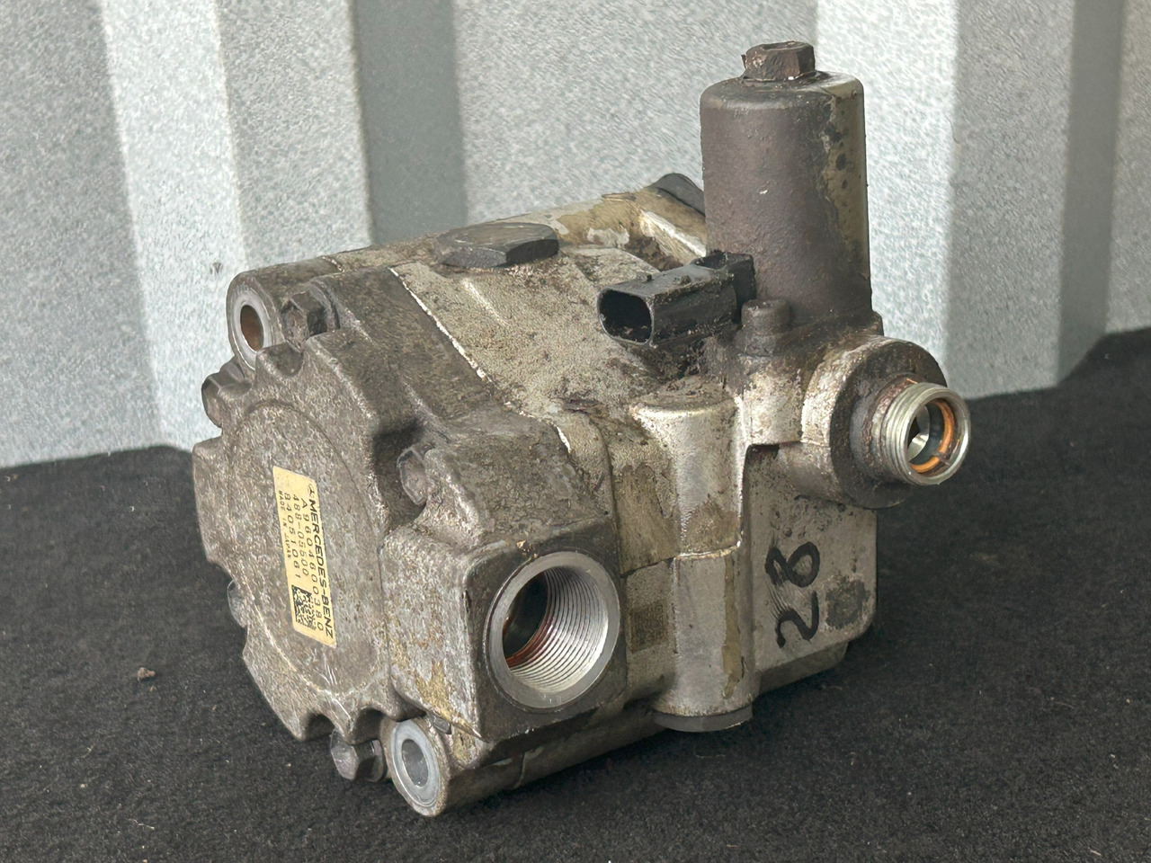MERCEDES-BENZ ACTROS MP4 POWER STEERING PUMP - Bomba de direção por Camião: foto 3 MERCEDES-BENZ ACTROS MP4 POWER STEERING PUMP - Bomba de direção por Camião: foto 3