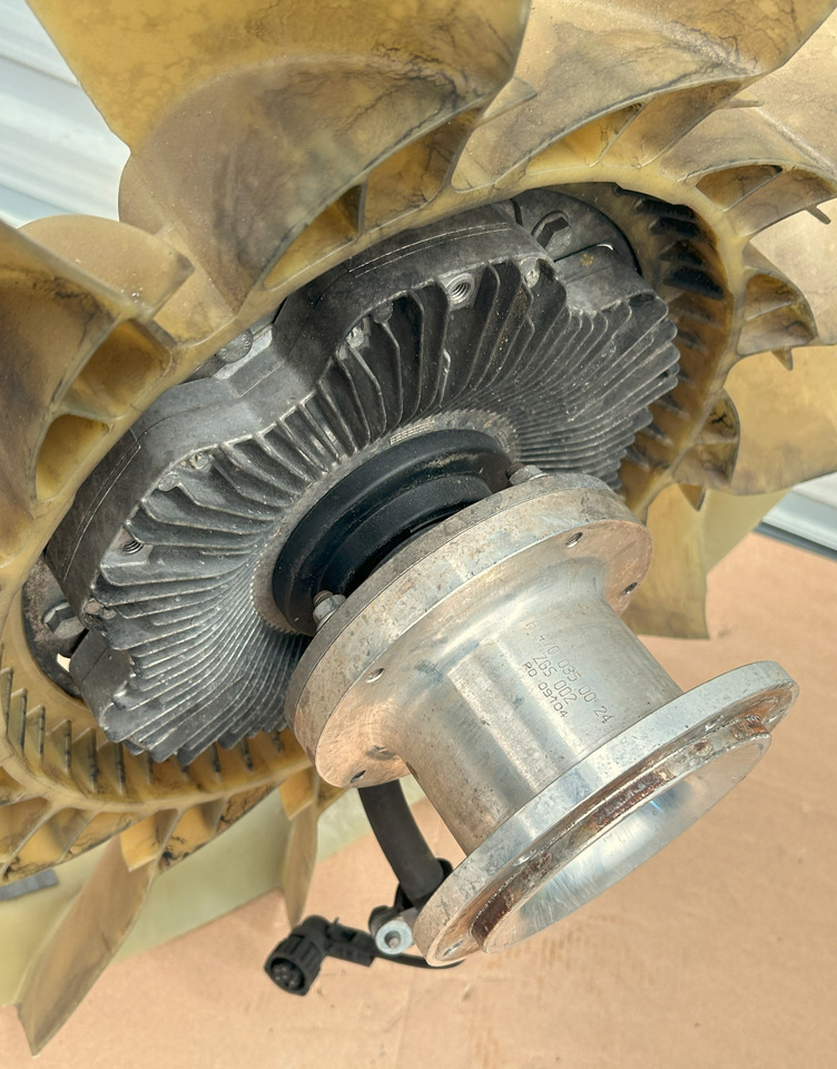 MERCEDES-BENZ VISCOT CLUTCH + FAN ACTROS MP4 - Ventilador por Camião: foto 4 MERCEDES-BENZ VISCOT CLUTCH + FAN ACTROS MP4 - Ventilador por Camião: foto 4