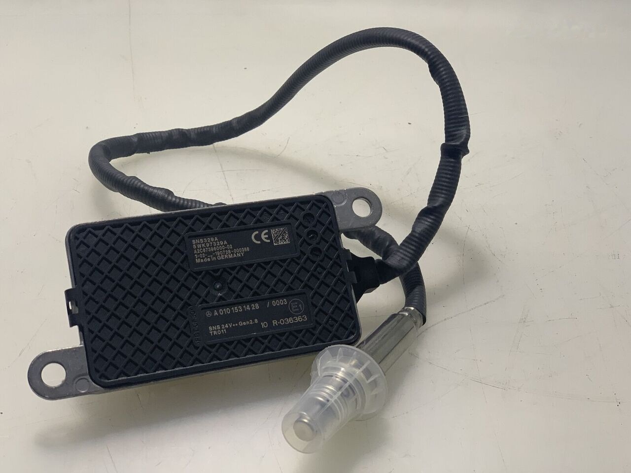 Mercedes-Benz ACTROS A 0101531428 Mercedes-Benz ACTROS truck - Sensor por Camião: foto 4 Mercedes-Benz ACTROS A 0101531428 Mercedes-Benz ACTROS truck - Sensor por Camião: foto 4