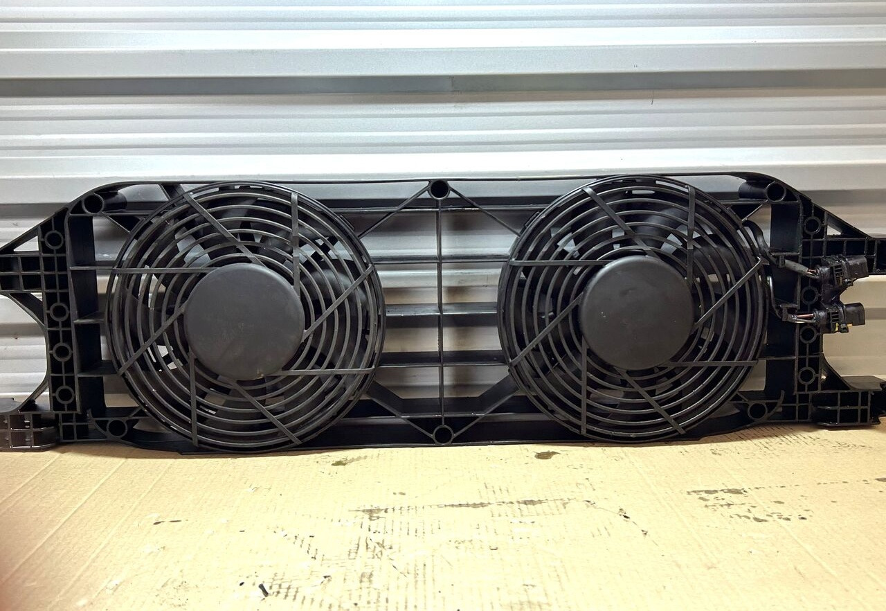 Mercedes-Benz ACTROS MP4 A9608200142 Mercedes-Benz ACTROS MP4 truck - Ventilador por Camião: foto 1 Mercedes-Benz ACTROS MP4 A9608200142 Mercedes-Benz ACTROS MP4 truck - Ventilador por Camião: foto 1