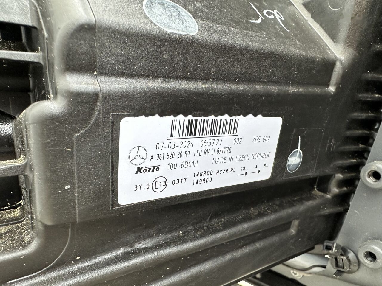 Mercedes-Benz ACTROS MP4 MP5 A9618203159 A9618203059 Mercedes-Benz A 9608801690 A9618203159 A9618203059 - Para-choque por Camião: foto 5 Mercedes-Benz ACTROS MP4 MP5 A9618203159 A9618203059 Mercedes-Benz A 9608801690 A9618203159 A9618203059 - Para-choque por Camião: foto 5