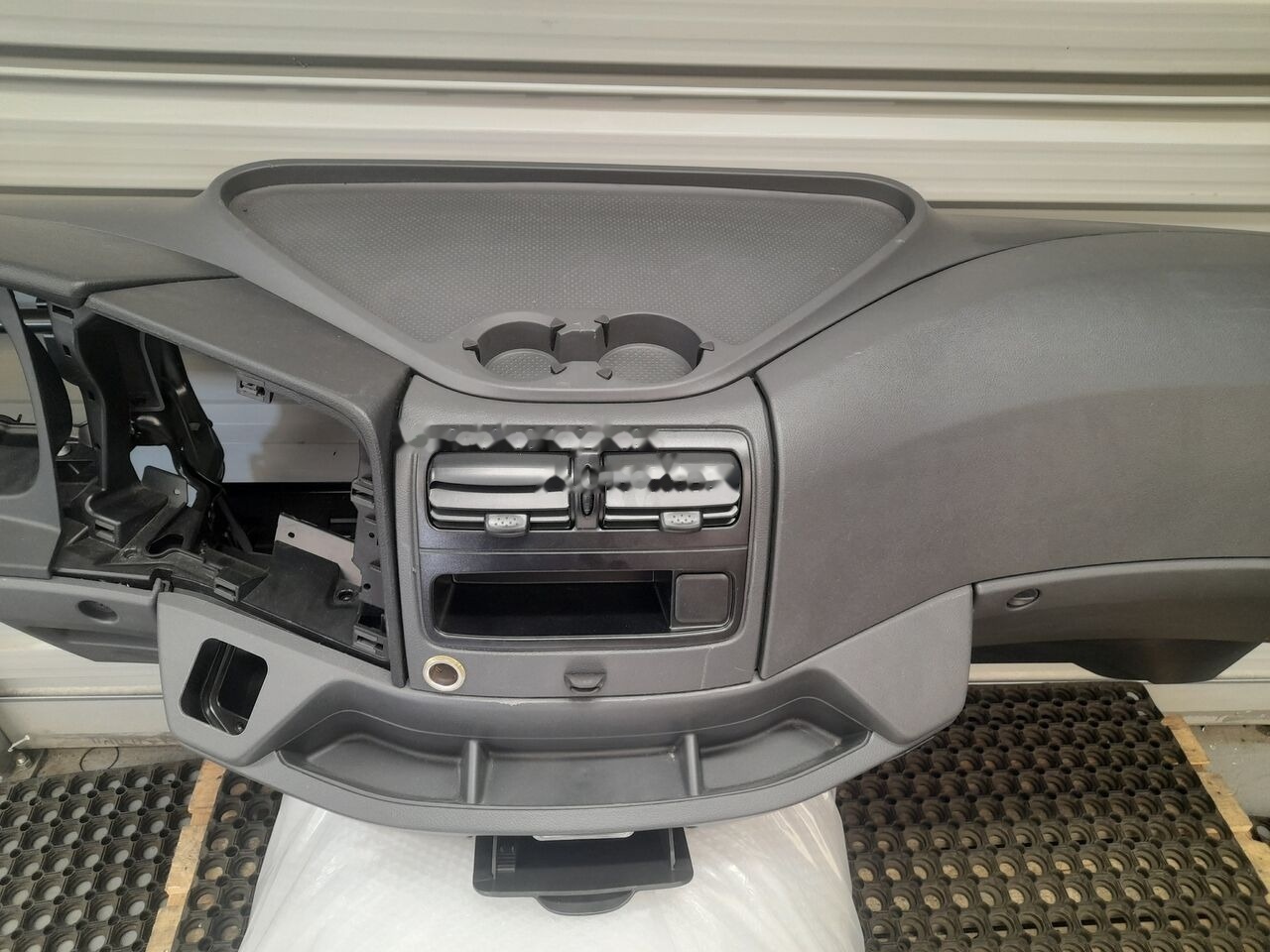 Mercedes-Benz MERCEDES ATEGO 2023 - Painel de instrumentos por Camião: foto 2 Mercedes-Benz MERCEDES ATEGO 2023 - Painel de instrumentos por Camião: foto 2