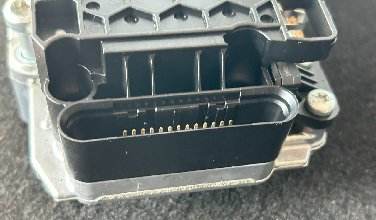ZF DAF XF 106 530 TRAXON ZF VALVE BLOCK - Centralina electrónica por Camião: foto 5 ZF DAF XF 106 530 TRAXON ZF VALVE BLOCK - Centralina electrónica por Camião: foto 5