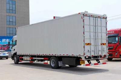 6-Wheel Dongfeng Cargo Truck 9.8m Carog Body - Camião furgão: foto 1 6-Wheel Dongfeng Cargo Truck 9.8m Carog Body - Camião furgão: foto 1