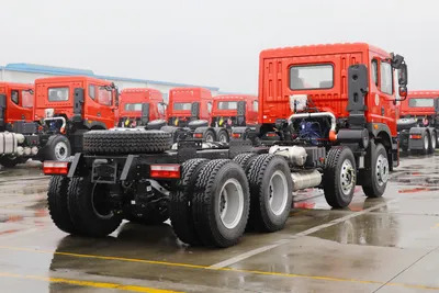 8X4 Tractor Unit 12-Wheeler Dongfeng 300HP Dumper Truck with 8m Cargo Box - Camião basculante: foto 1 8X4 Tractor Unit 12-Wheeler Dongfeng 300HP Dumper Truck with 8m Cargo Box - Camião basculante: foto 1