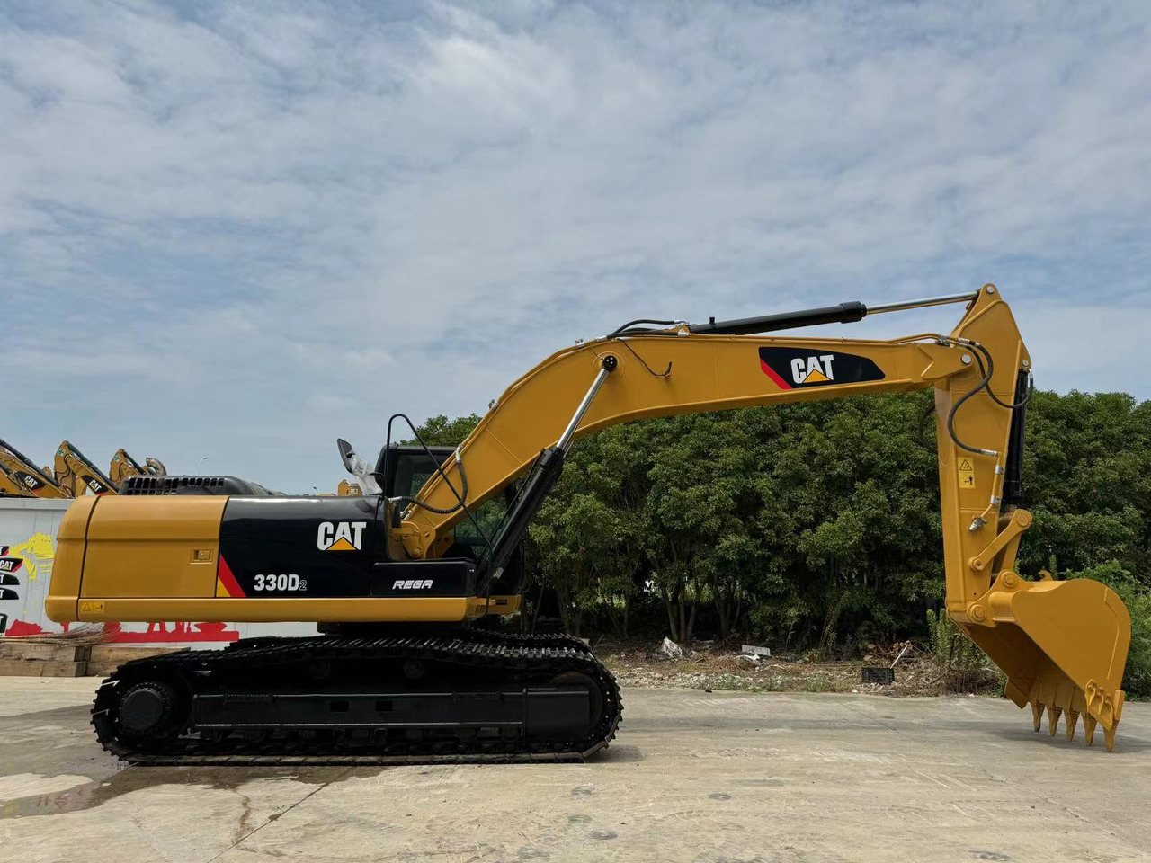 CATERPILLAR CAT 330D2L: 275 HP 30-Ton Excavator – Power & Precision for Heavy Quarry Jobs - Escavadora de rastos: foto 4 CATERPILLAR CAT 330D2L: 275 HP 30-Ton Excavator – Power & Precision for Heavy Quarry Jobs - Escavadora de rastos: foto 4