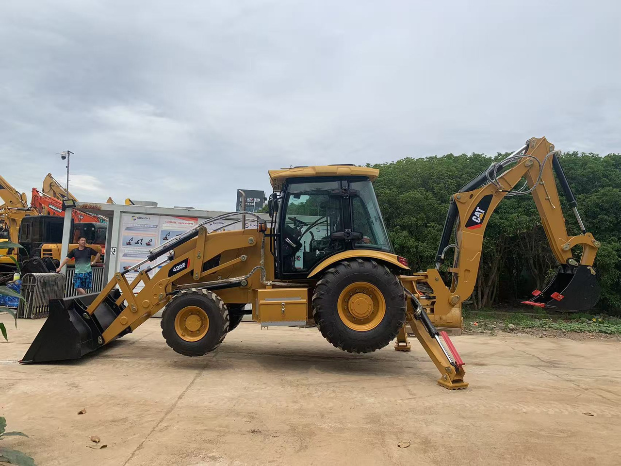 Caterpillar 4x4 Backhoe Loader CAT 420, 428 - Retroescavadeira: foto 5 Caterpillar 4x4 Backhoe Loader CAT 420, 428 - Retroescavadeira: foto 5