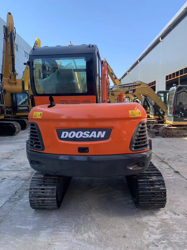DOOSAN Mini Excavator Doosan DX60, DX55 - Escavadora de rastos: foto 5 DOOSAN Mini Excavator Doosan DX60, DX55 - Escavadora de rastos: foto 5