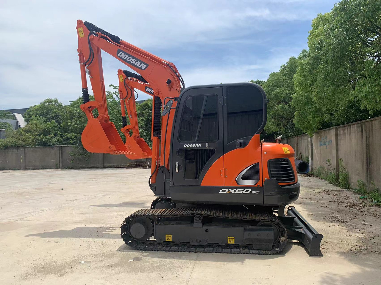 Doosan Mini Excavator DX60, DX55 Small Digger for Guyana - Escavadora de rastos: foto 4 Doosan Mini Excavator DX60, DX55 Small Digger for Guyana - Escavadora de rastos: foto 4
