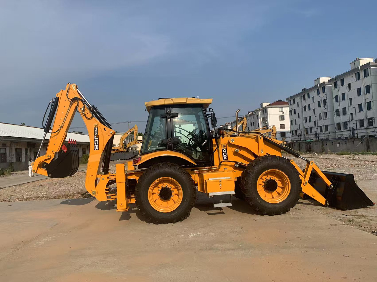 JCB 4x4 Backhoe Loader 4CX, 3CX Brand New Condition - Retroescavadeira: foto 2 JCB 4x4 Backhoe Loader 4CX, 3CX Brand New Condition - Retroescavadeira: foto 2