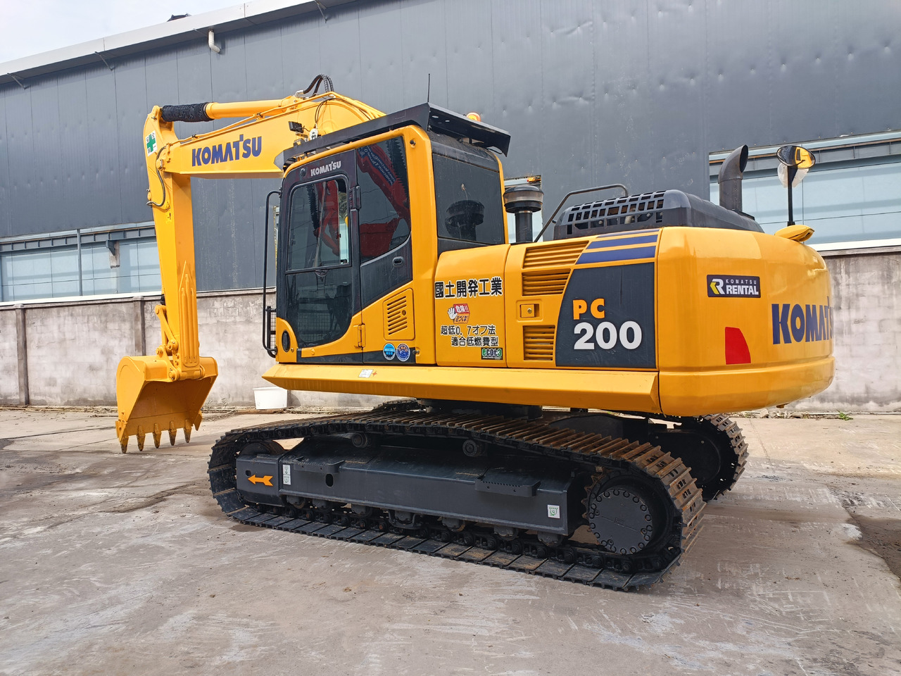 Komatsu Tracked Excavator PC200 Secondhand Condition - Escavadora de rastos: foto 2 Komatsu Tracked Excavator PC200 Secondhand Condition - Escavadora de rastos: foto 2
