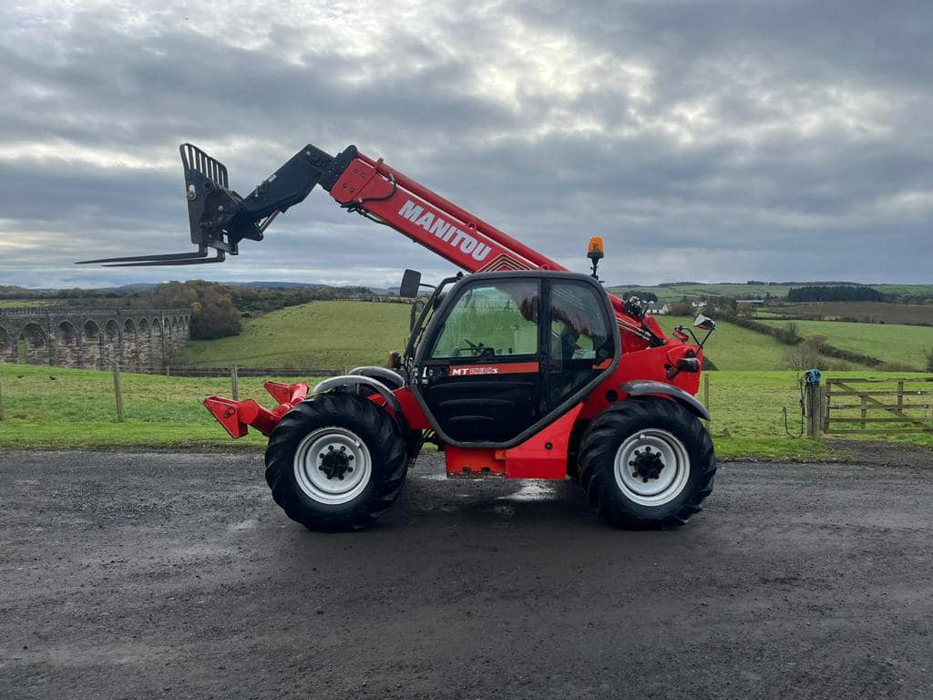 MANITOU Secondhand Telehandler MT-X1030 - Empilhador telescópico: foto 2 MANITOU Secondhand Telehandler MT-X1030 - Empilhador telescópico: foto 2