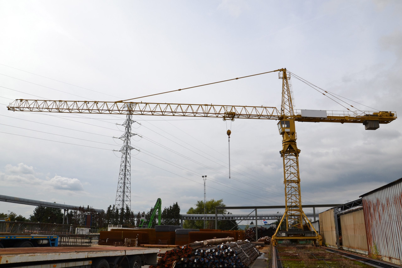 LIEBHERR 220HC - Guindaste de torre: foto 1 LIEBHERR 220HC - Guindaste de torre: foto 1