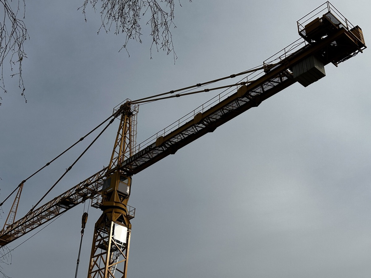 Liebherr LIEBHERR 355 HC-S 20 - Guindaste de torre: foto 2 Liebherr LIEBHERR 355 HC-S 20 - Guindaste de torre: foto 2