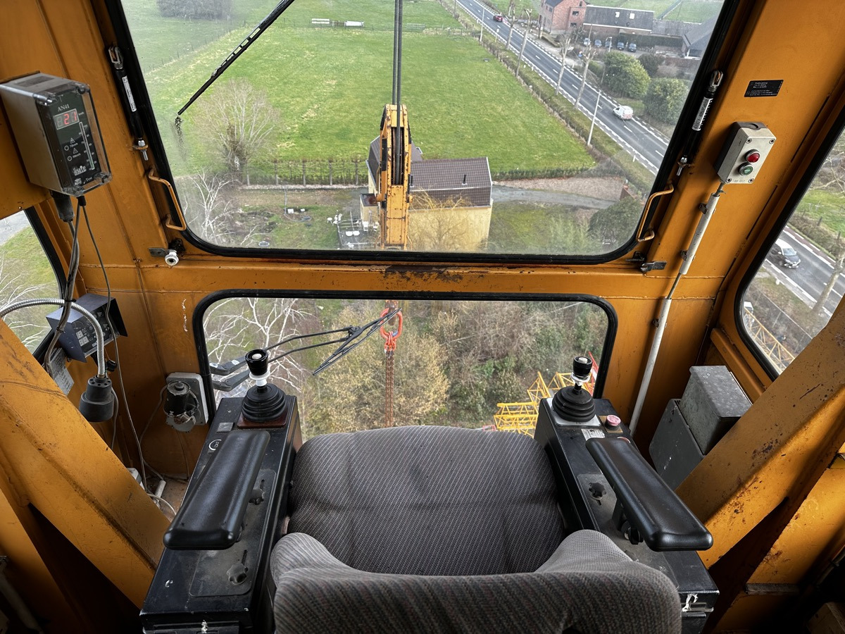 Liebherr LIEBHERR 355 HC-S 20 - Guindaste de torre: foto 4 Liebherr LIEBHERR 355 HC-S 20 - Guindaste de torre: foto 4