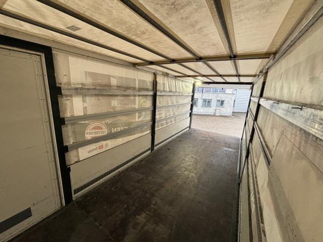 Camião de lona Mercedes-Benz Atego 1523 L: foto 9 Camião de lona Mercedes-Benz Atego 1523 L: foto 9