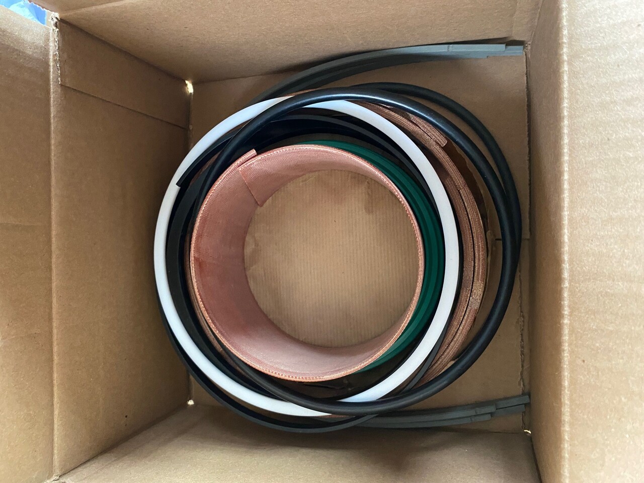 CATERPILLAR 6015 O&K RH40 Seal kit 459-2175 - Peça de reposição: foto 2 CATERPILLAR 6015 O&K RH40 Seal kit 459-2175 - Peça de reposição: foto 2