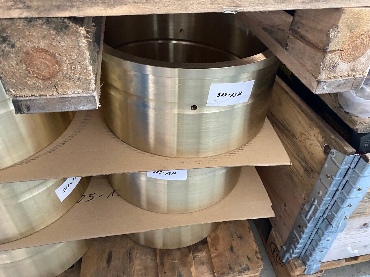 O&K Terex RH200 RH340 6050 6060 Bushing 505-1311 (upgraded version of 2157750 4020187 535-3821) - Peça de reposição por Camião: foto 1 O&K Terex RH200 RH340 6050 6060 Bushing 505-1311 (upgraded version of 2157750 4020187 535-3821) - Peça de reposição por Camião: foto 1