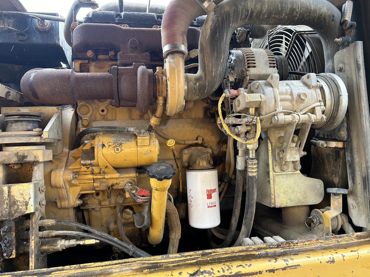 Motor por Escavadeira de rodas CAT M313C: foto 1