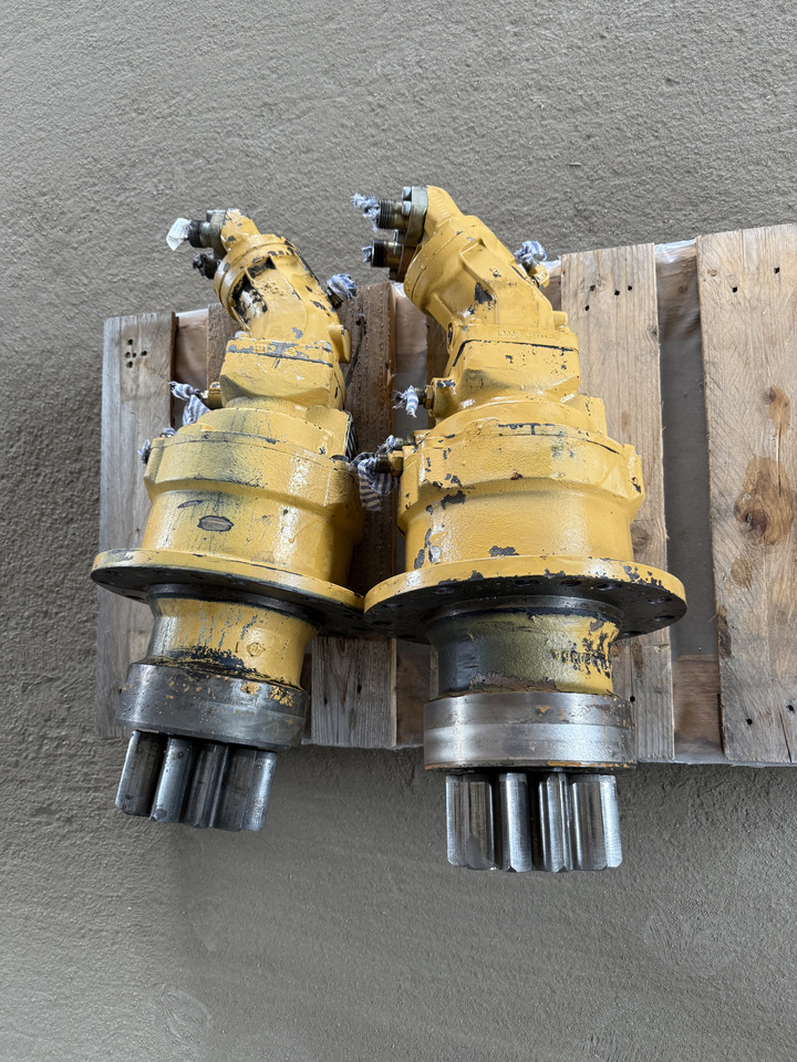 CATERPILLAR DR140 - Motor de giro por Mini escavadeira: foto 1 CATERPILLAR DR140 - Motor de giro por Mini escavadeira: foto 1