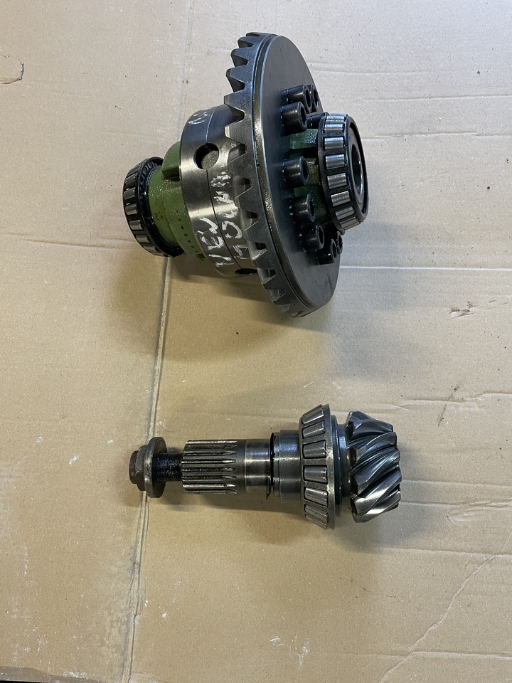 NEW HOLLAND MH PLUS - Diferencial por Escavadeira de rodas: foto 3 NEW HOLLAND MH PLUS - Diferencial por Escavadeira de rodas: foto 3