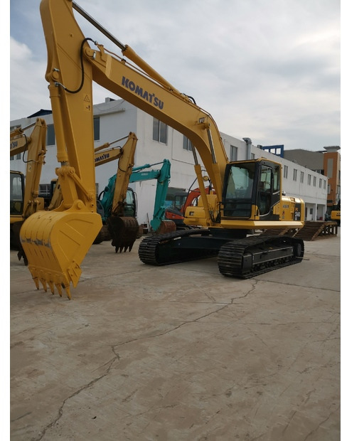 2020 Komatsu PC240LC-8 - Escavadora de rastos: foto 1 2020 Komatsu PC240LC-8 - Escavadora de rastos: foto 1
