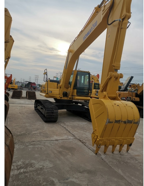 2020 Komatsu PC240LC-8 - Escavadora de rastos: foto 2 2020 Komatsu PC240LC-8 - Escavadora de rastos: foto 2