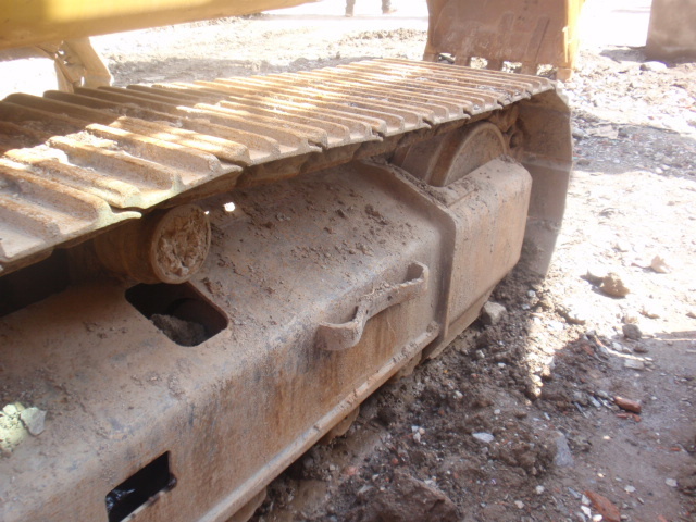 Escavadora de rastos Caterpillar 330D: foto 6