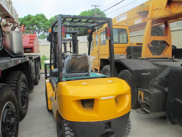 Komatsu FD30-16 - Empilhadeira: foto 3 Komatsu FD30-16 - Empilhadeira: foto 3