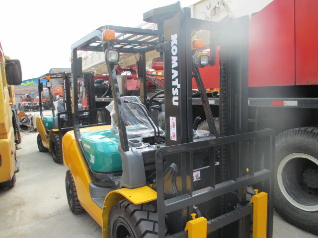 Komatsu FD30-16 - Empilhadeira: foto 1 Komatsu FD30-16 - Empilhadeira: foto 1