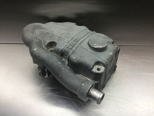 Liebherr Cylinderhead Cover - Bloco do motor: foto 1 Liebherr Cylinderhead Cover - Bloco do motor: foto 1