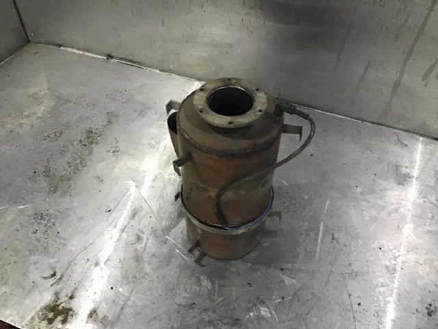 Silenciador Liebherr Exhaust Silencer: foto 11
