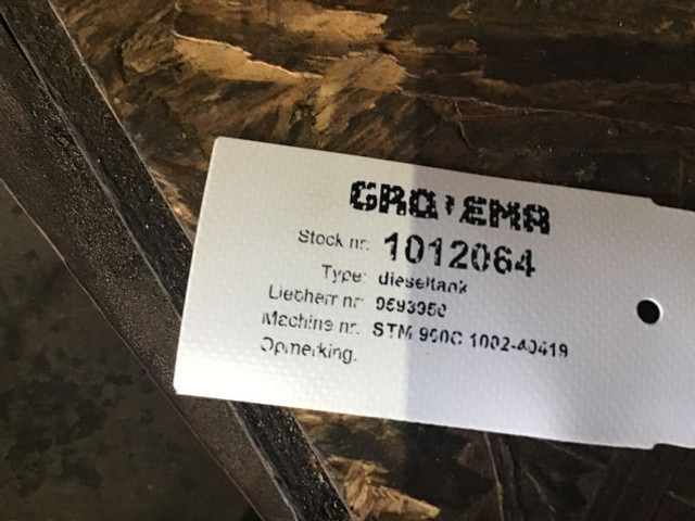 Liebherr Fuel Tank - Tanque de combustível: foto 5 Liebherr Fuel Tank - Tanque de combustível: foto 5