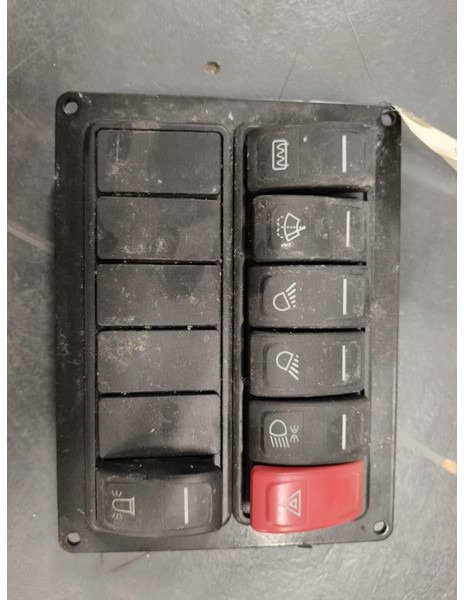 Liebherr - Painel de instrumentos: foto 1 Liebherr - Painel de instrumentos: foto 1