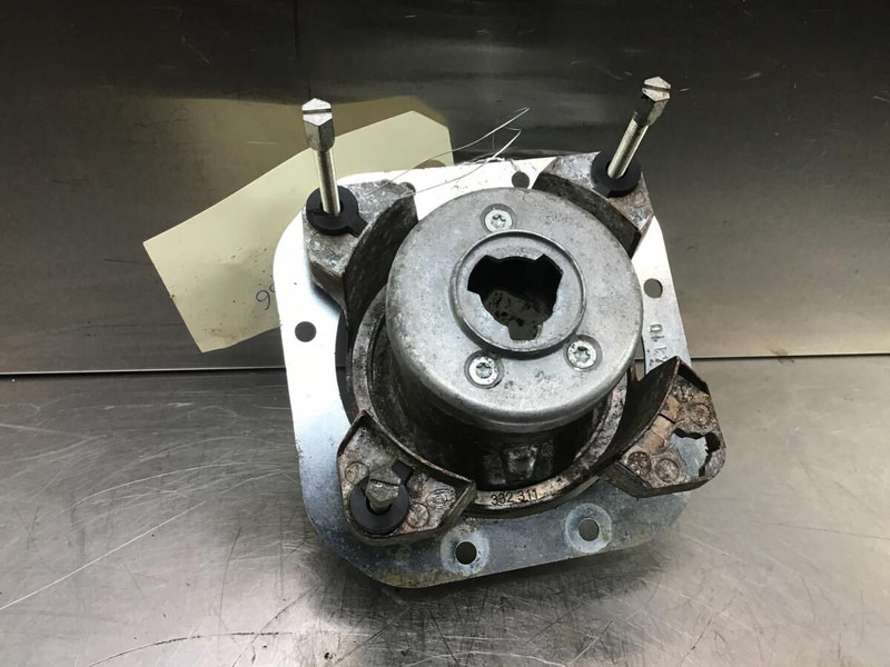 Liebherr - Farol dianteira: foto 1 Liebherr - Farol dianteira: foto 1