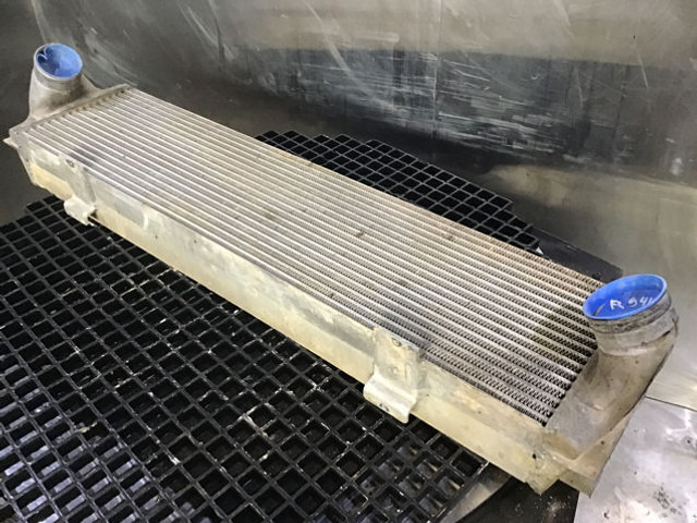 Liebherr Intercooler - Intercooler: foto 1 Liebherr Intercooler - Intercooler: foto 1