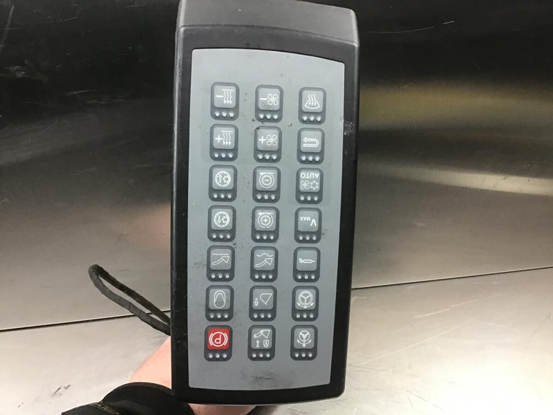 Liebherr Keyboard - Painel de instrumentos: foto 2 Liebherr Keyboard - Painel de instrumentos: foto 2